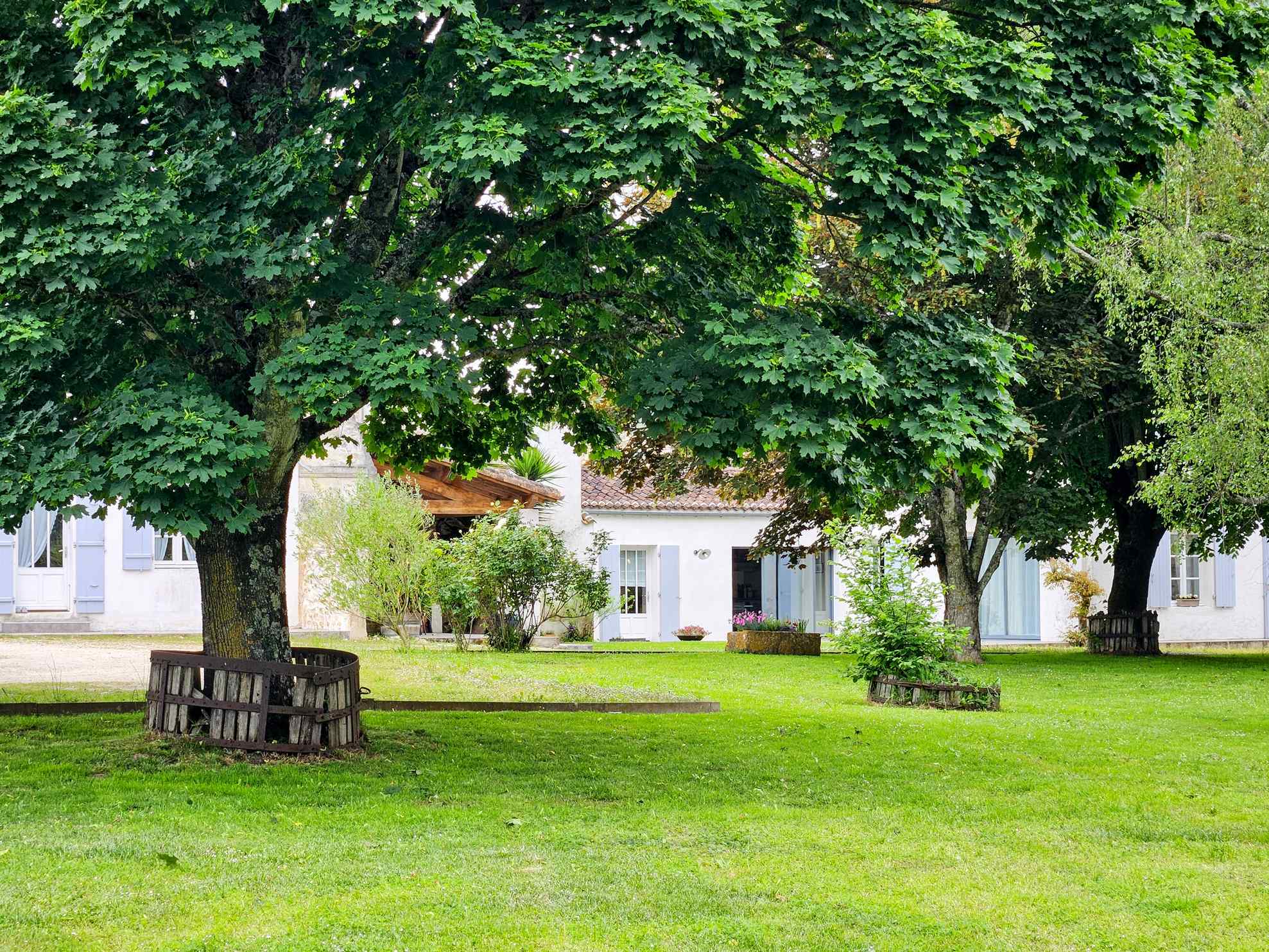 Propriété de charme avec maisons d’amis entre Saintes et l&rsquo;océan